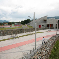 Unidad Deportiva María Luisa Calle